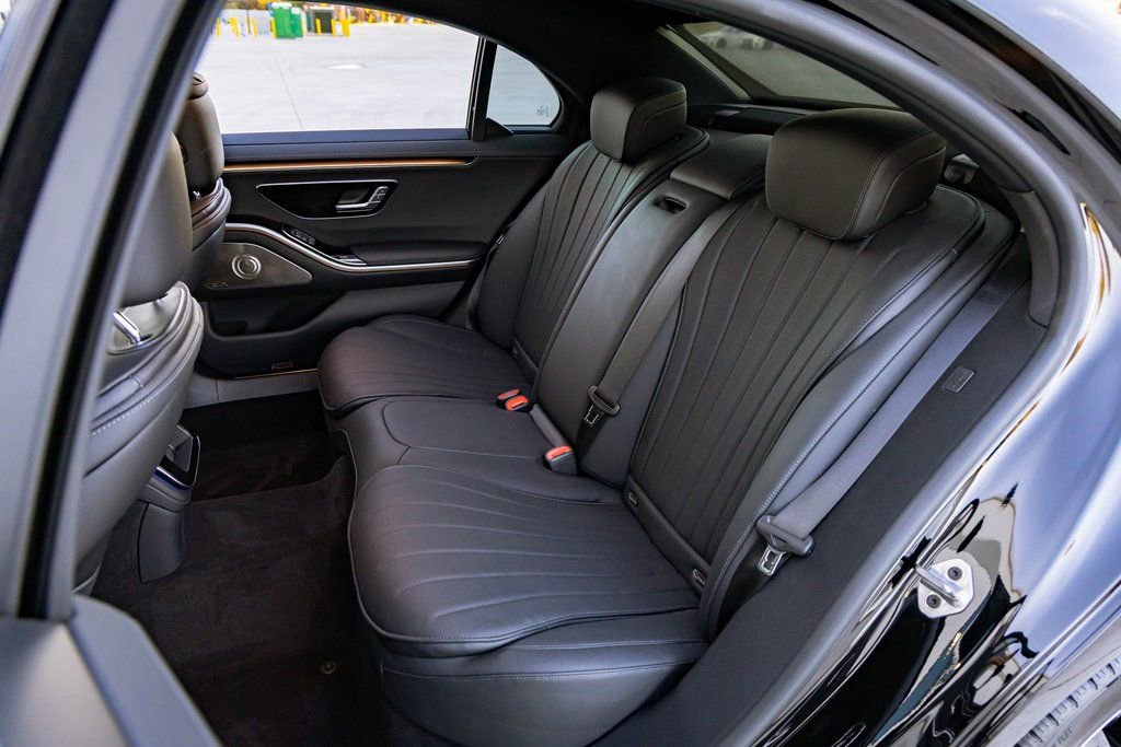 Used 2023 Mercedes-Benz S 500 4MATIC w/ AMG Line image 37