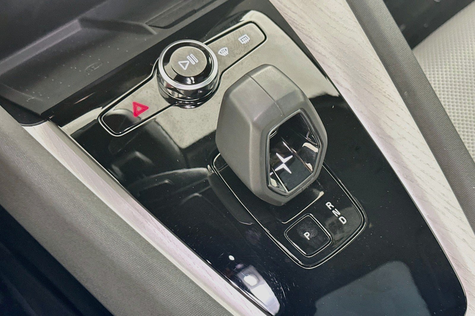 Used 2024 Polestar Polestar 2 AWD/4WD image 7