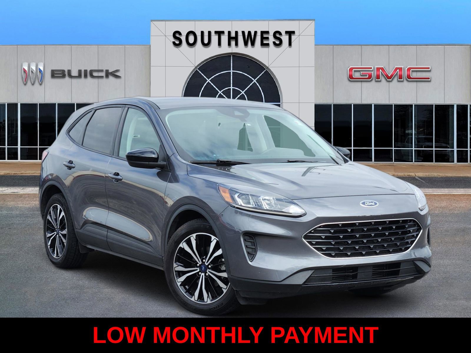 Used 2021 Ford Escape SE w/ SE Sport Appearance Package