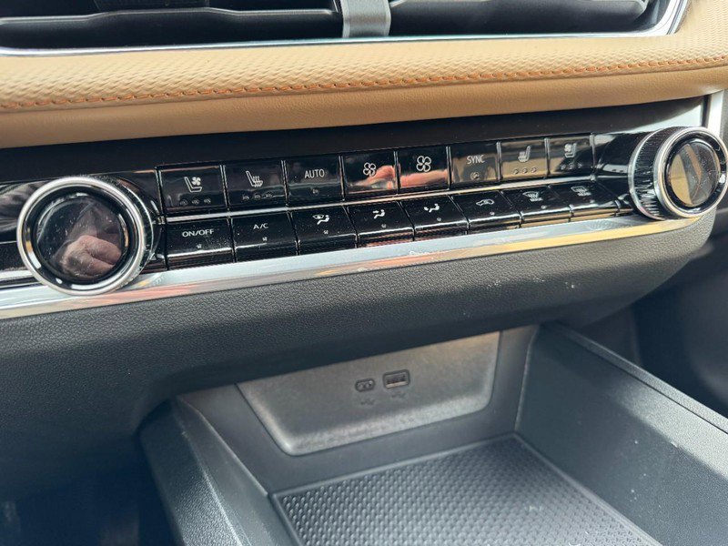 New 2026 Chevrolet Equinox ACTIV w/ Convenience Package III FWD image 38