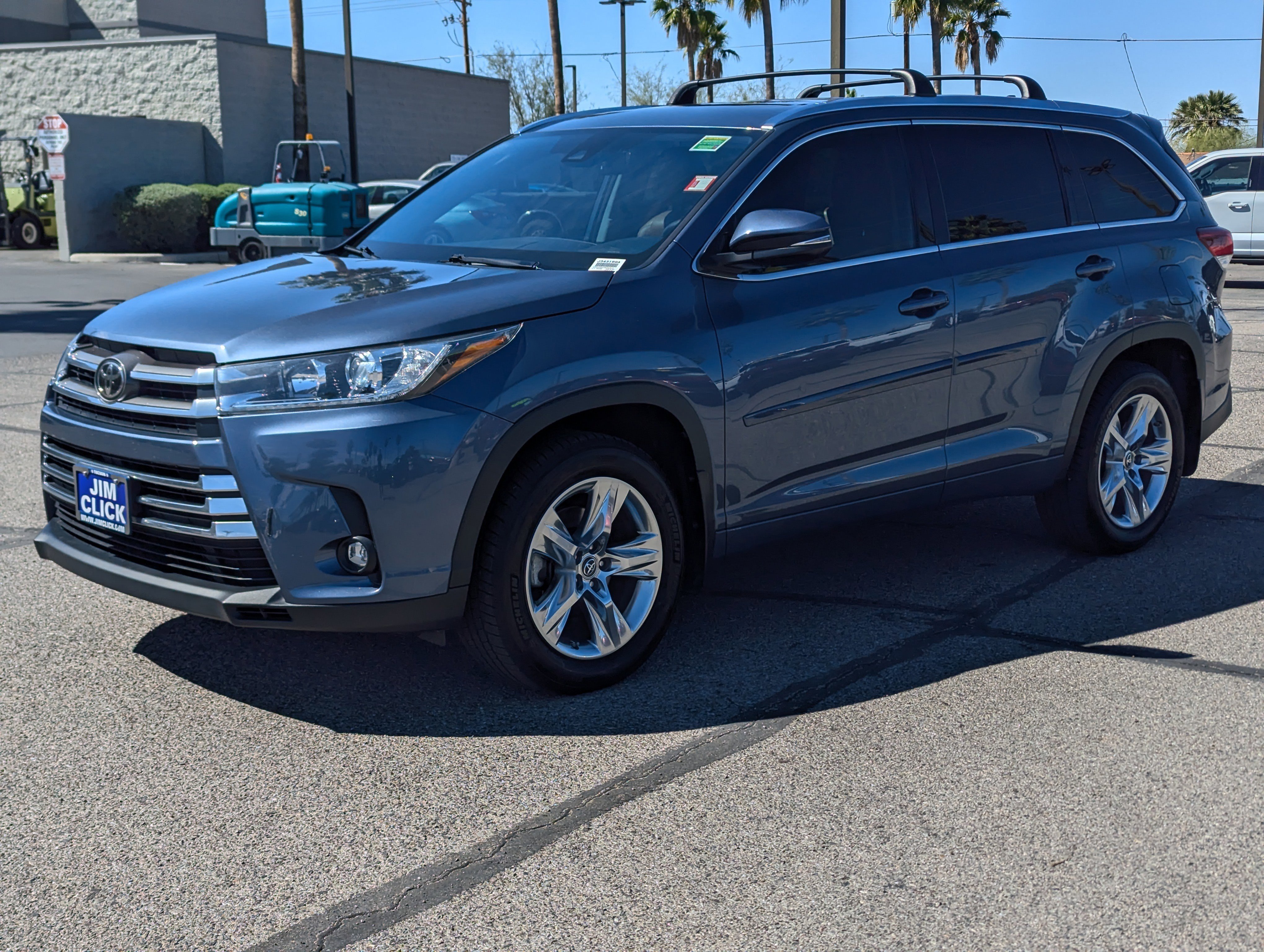 Used 2019 Toyota Highlander Limited w/ Carpet Mat Package (TMS) image 5
