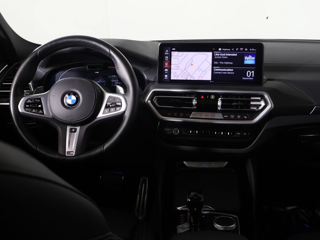 Used 2025 BMW X4 xDrive30i AWD/4WD image 34