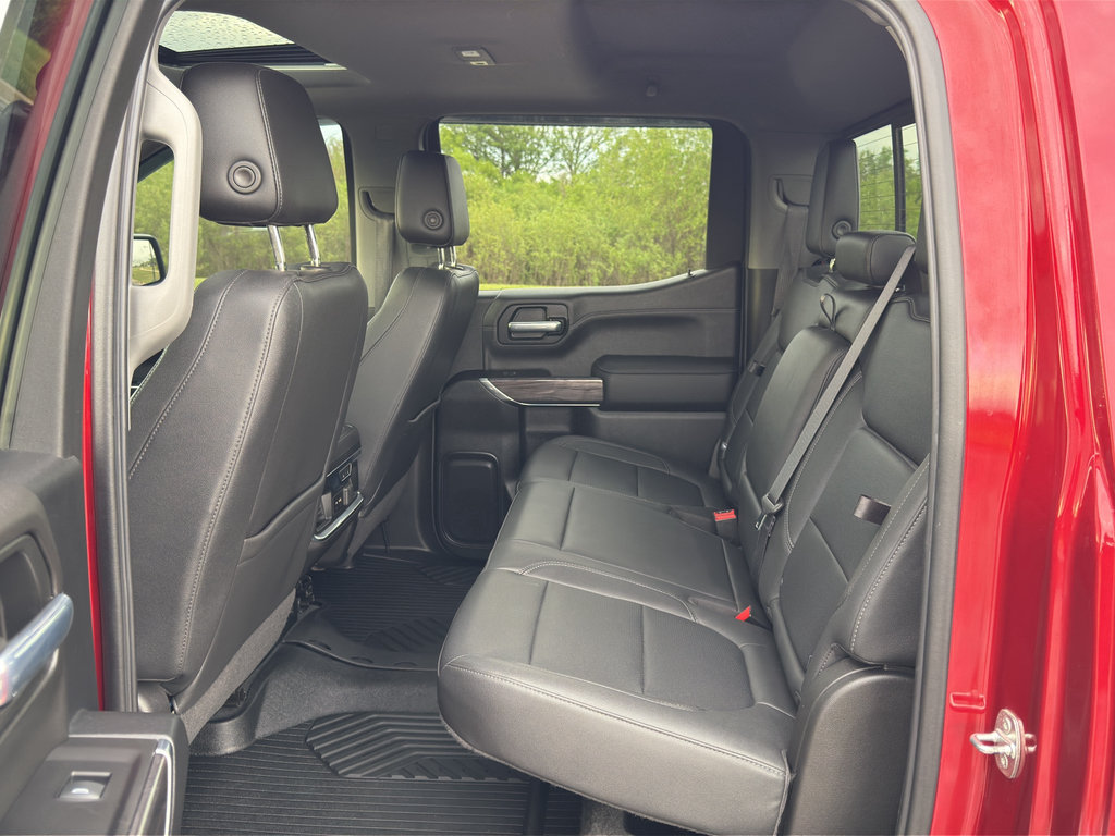Used 2021 Chevrolet Silverado 1500 LTZ w/ LTZ Premium Package AWD/4WD image 38