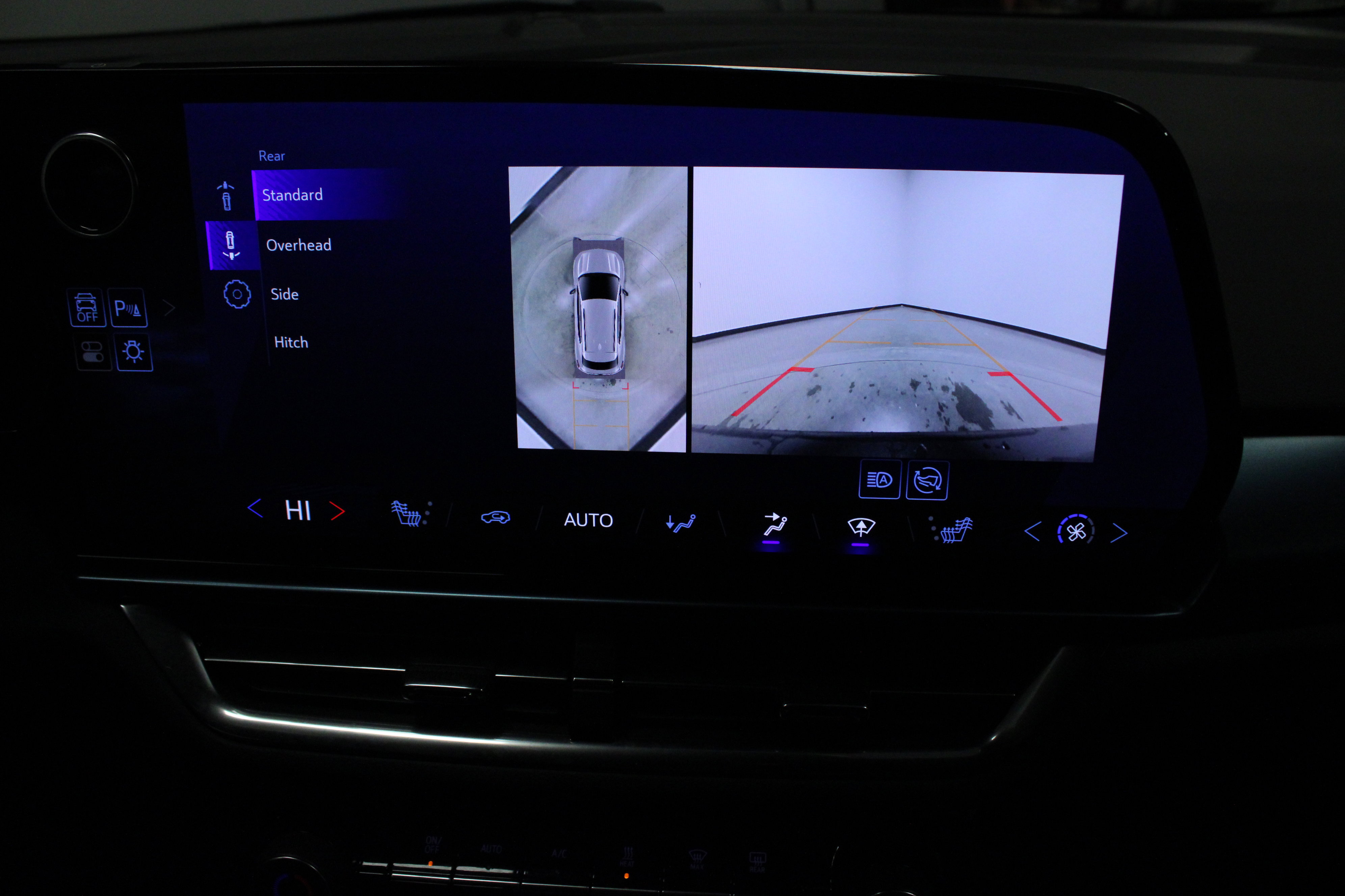 Used 2025 Chevrolet Equinox EV LT w/ Convenience Package image 26