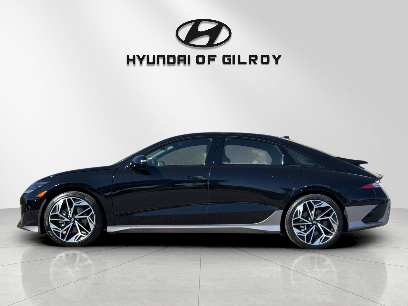Certified 2025 Hyundai Ioniq 6 Limited RWD image 2