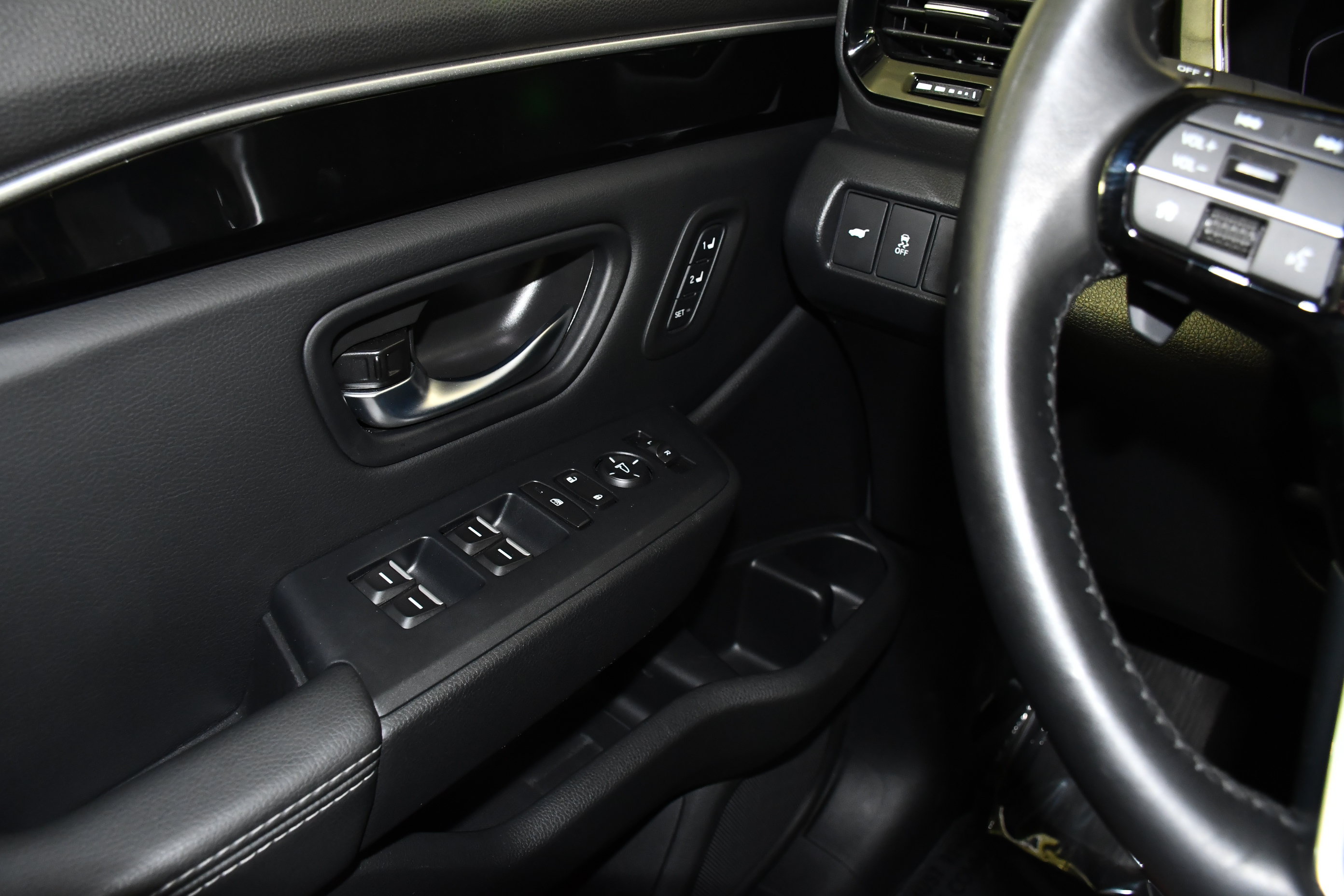 Certified 2025 Honda Pilot Touring image 32