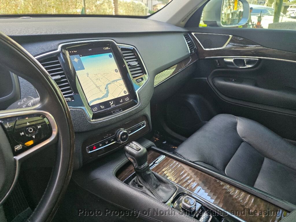 Used 2016 Volvo XC90 T6 Momentum w/ Momentum Plus Package AWD/4WD image 10