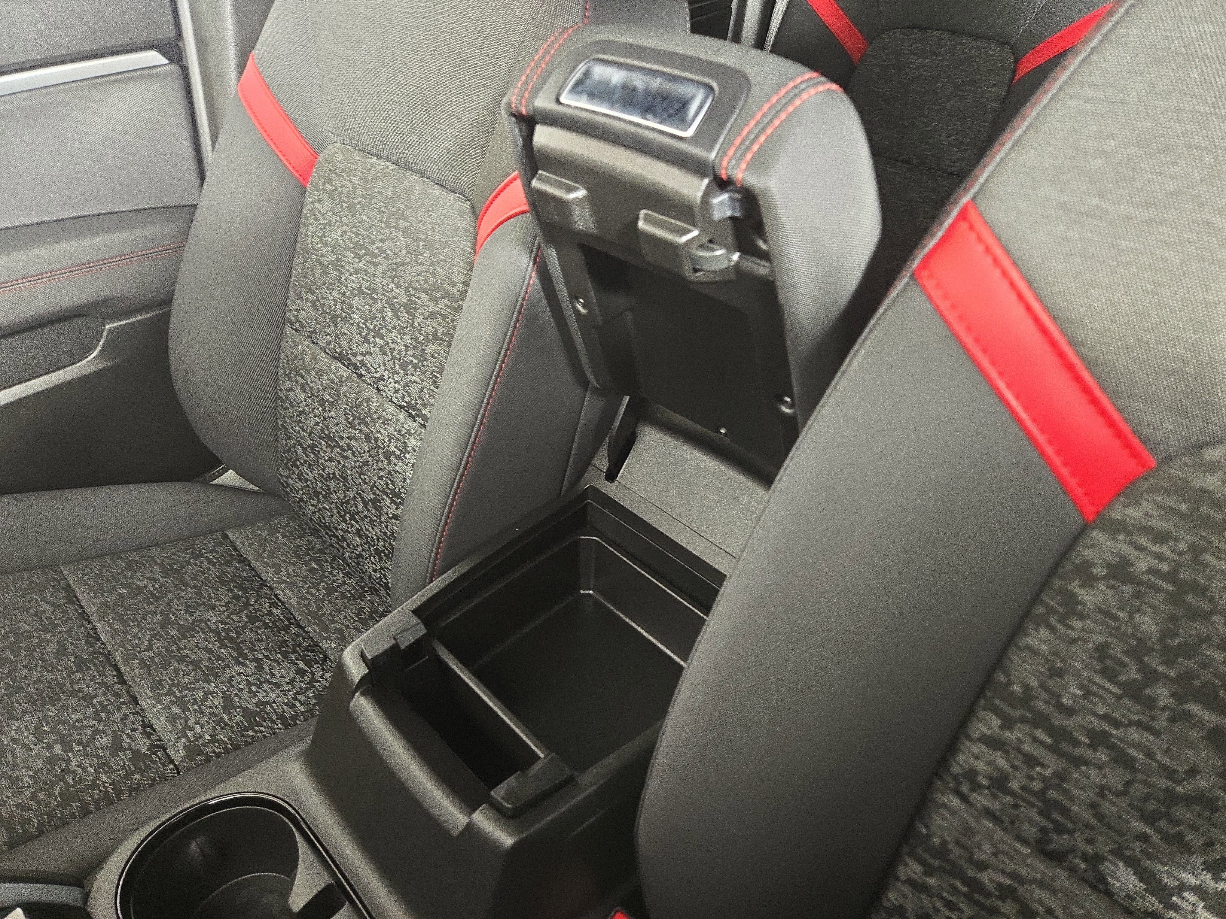 Certified 2024 Chevrolet Colorado Z71 w/ LPO, Dark Essentials Package image 26