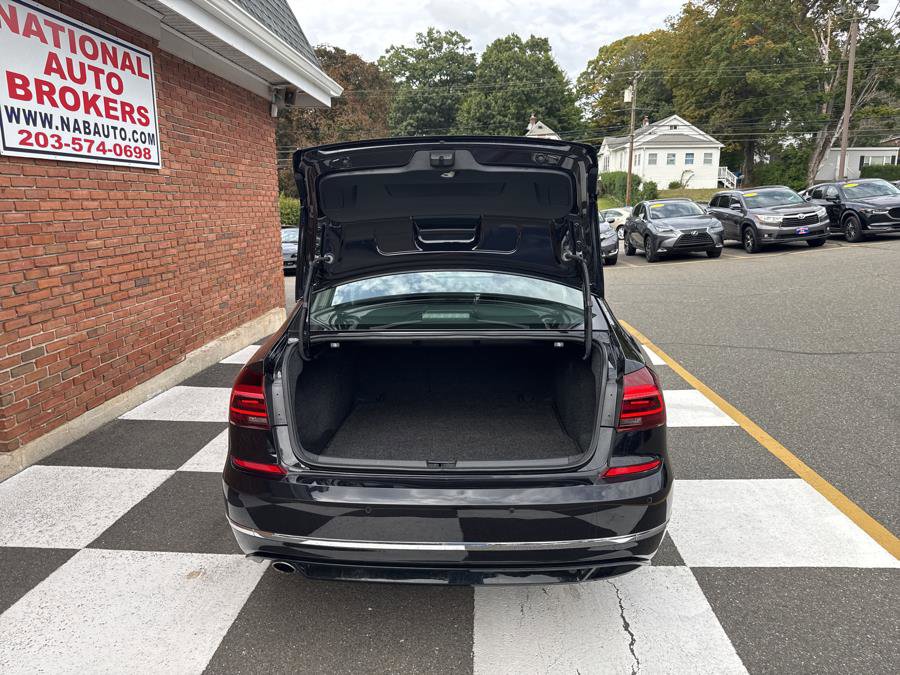 Used 2019 Volkswagen Passat 2.0T SE R-Line FWD image 38