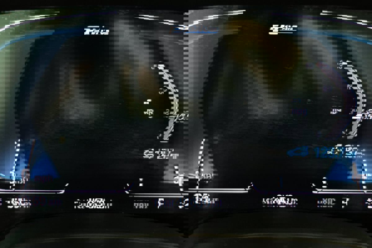 Used 2022 BMW X5 xDrive45e w/ Climate Comfort Package image 12