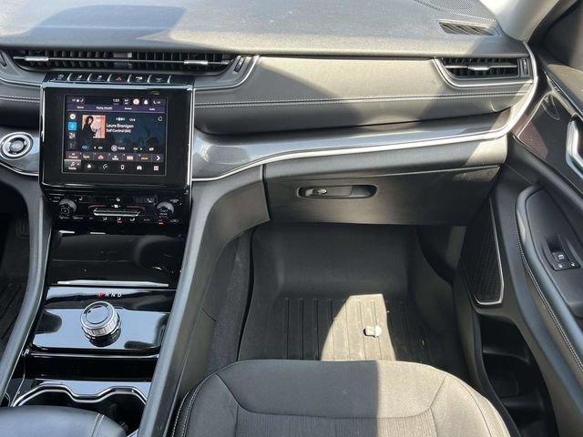 Used 2022 Jeep Grand Cherokee L Laredo w/ Luxury Tech Group I AWD/4WD image 19