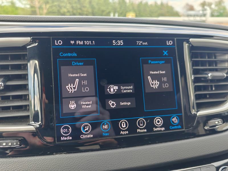 Used 2020 Chrysler Pacifica Touring-L Plus FWD image 35
