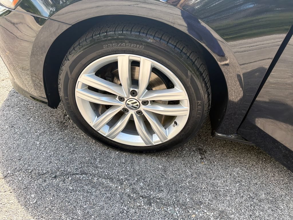 Used 2019 Volkswagen Passat 2.0T Wolfsburg FWD image 27