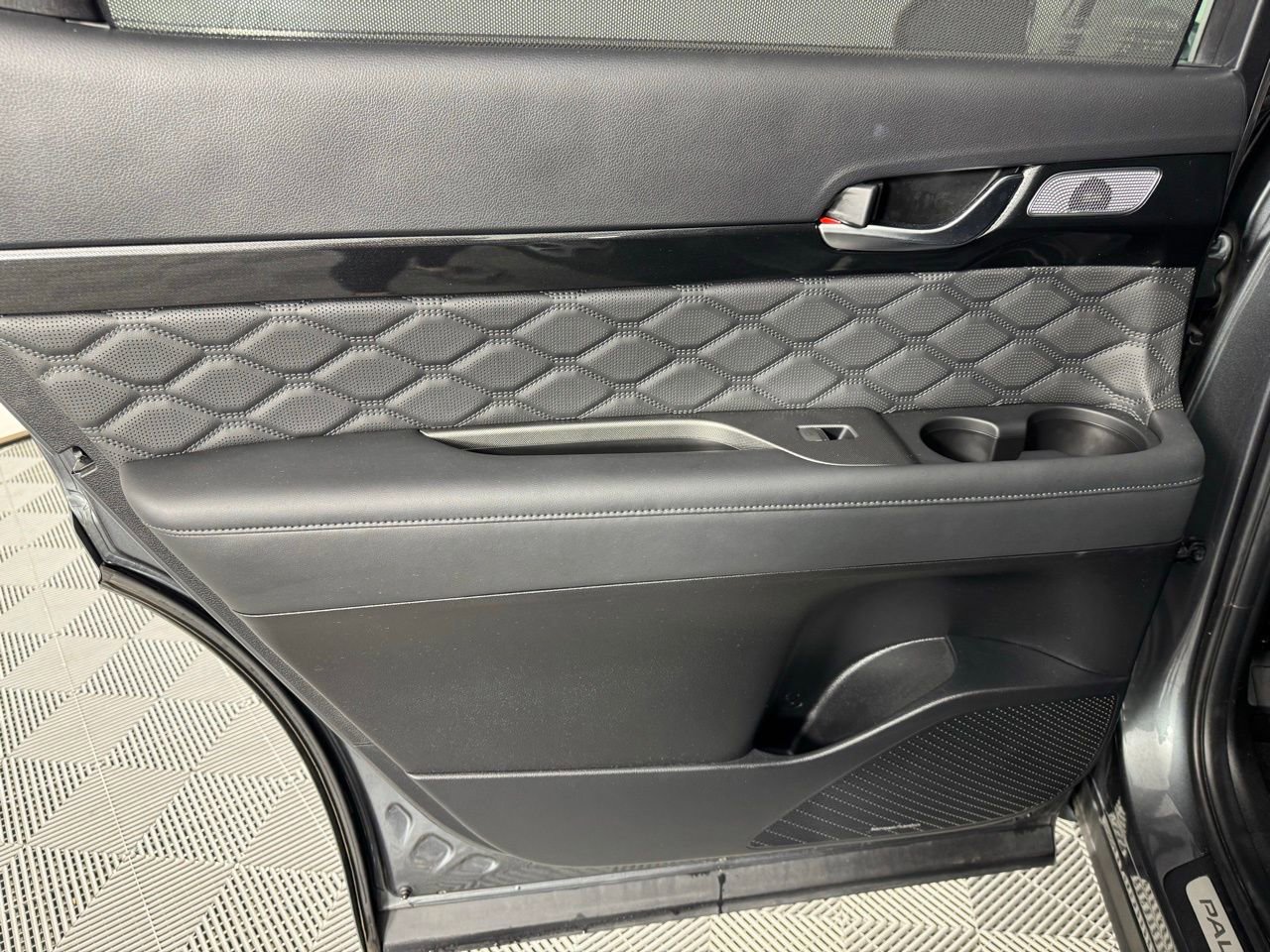 Used 2022 Hyundai Palisade Calligraphy w/ Winter Package FWD image 35