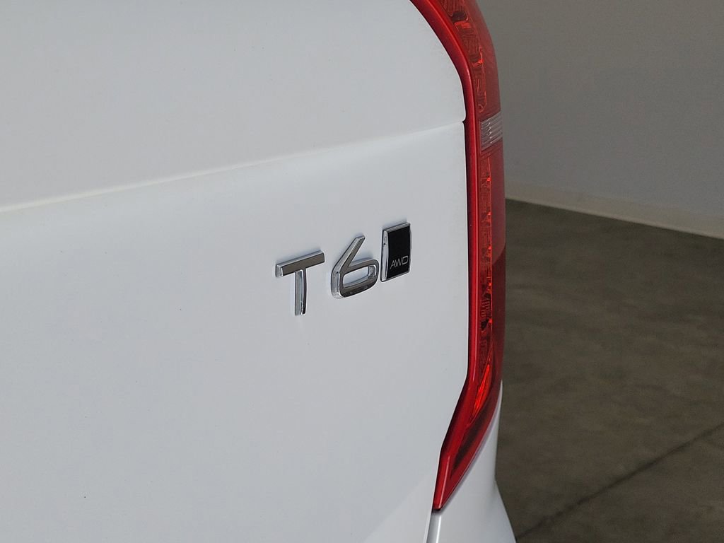 Used 2021 Volvo XC90 T6 Momentum w/ Protection Package Premier AWD/4WD image 8