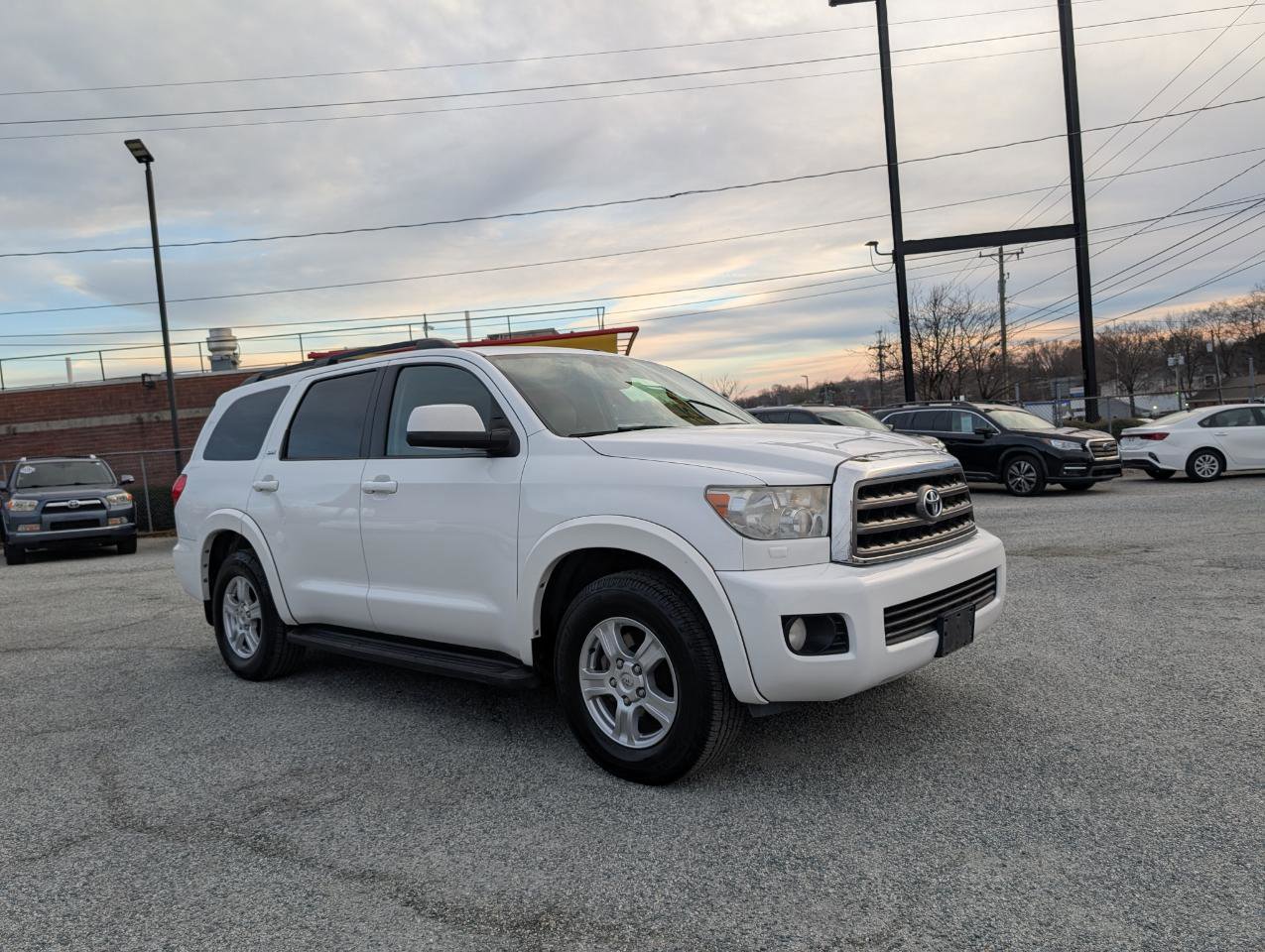 Used 2014 Toyota Sequoia SR5 w/ Premium Package image 3