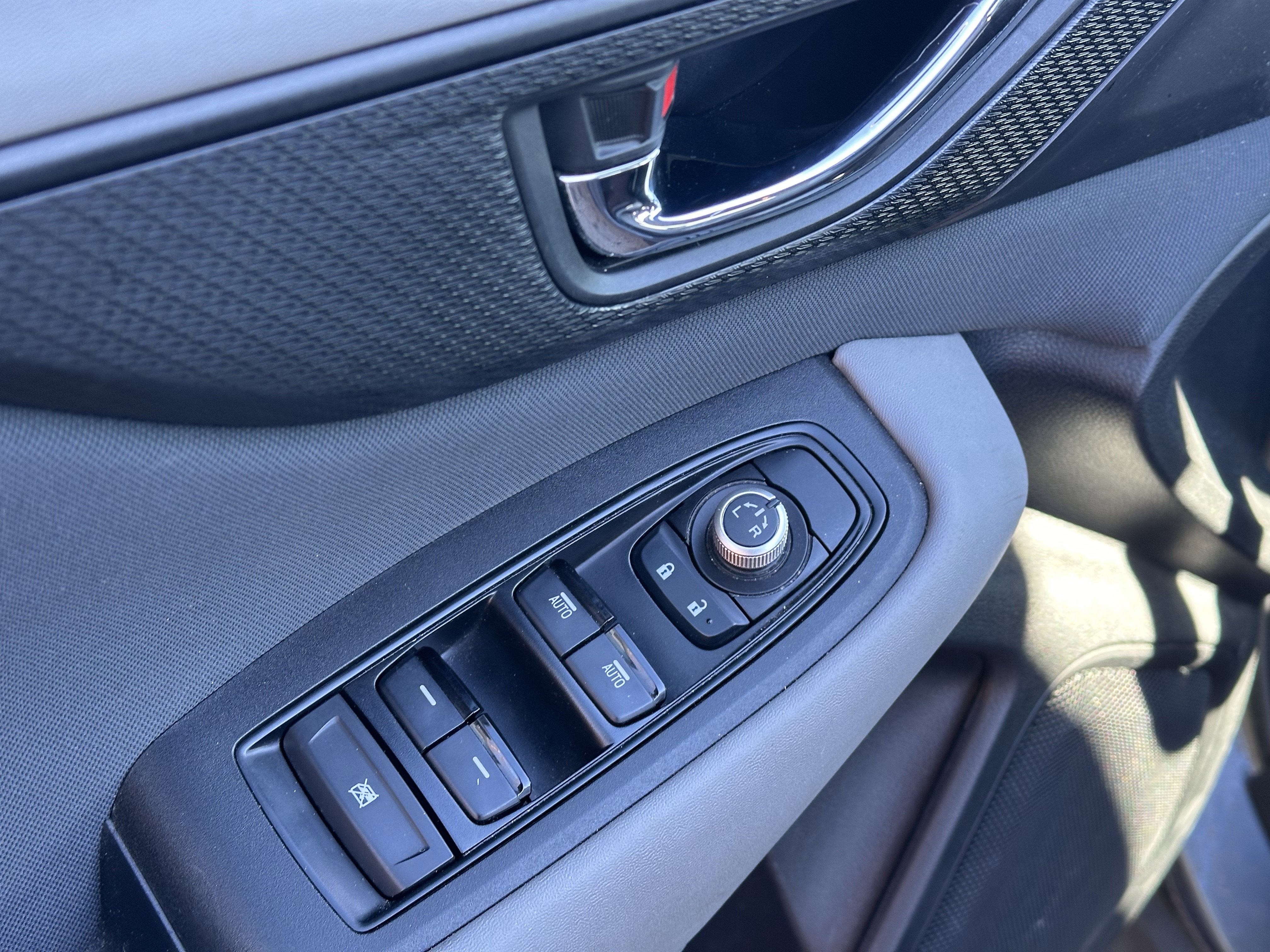 Used 2021 Subaru Outback Premium image 24