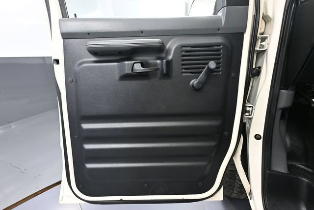 Used 1995 Ford E-150 and Econoline 150 Club Wagon RWD image 16
