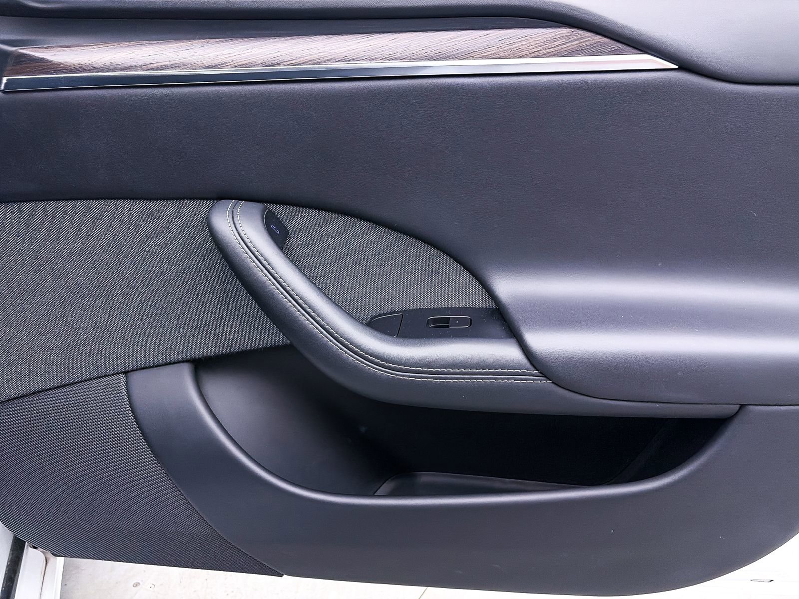 Used 2021 Tesla Model S Plaid image 31