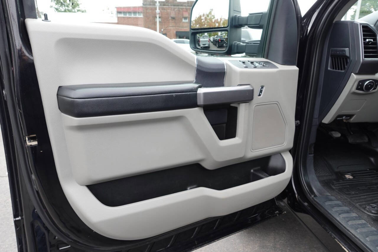 Used 2022 Ford F350 XLT w/ XLT Value Package image 15