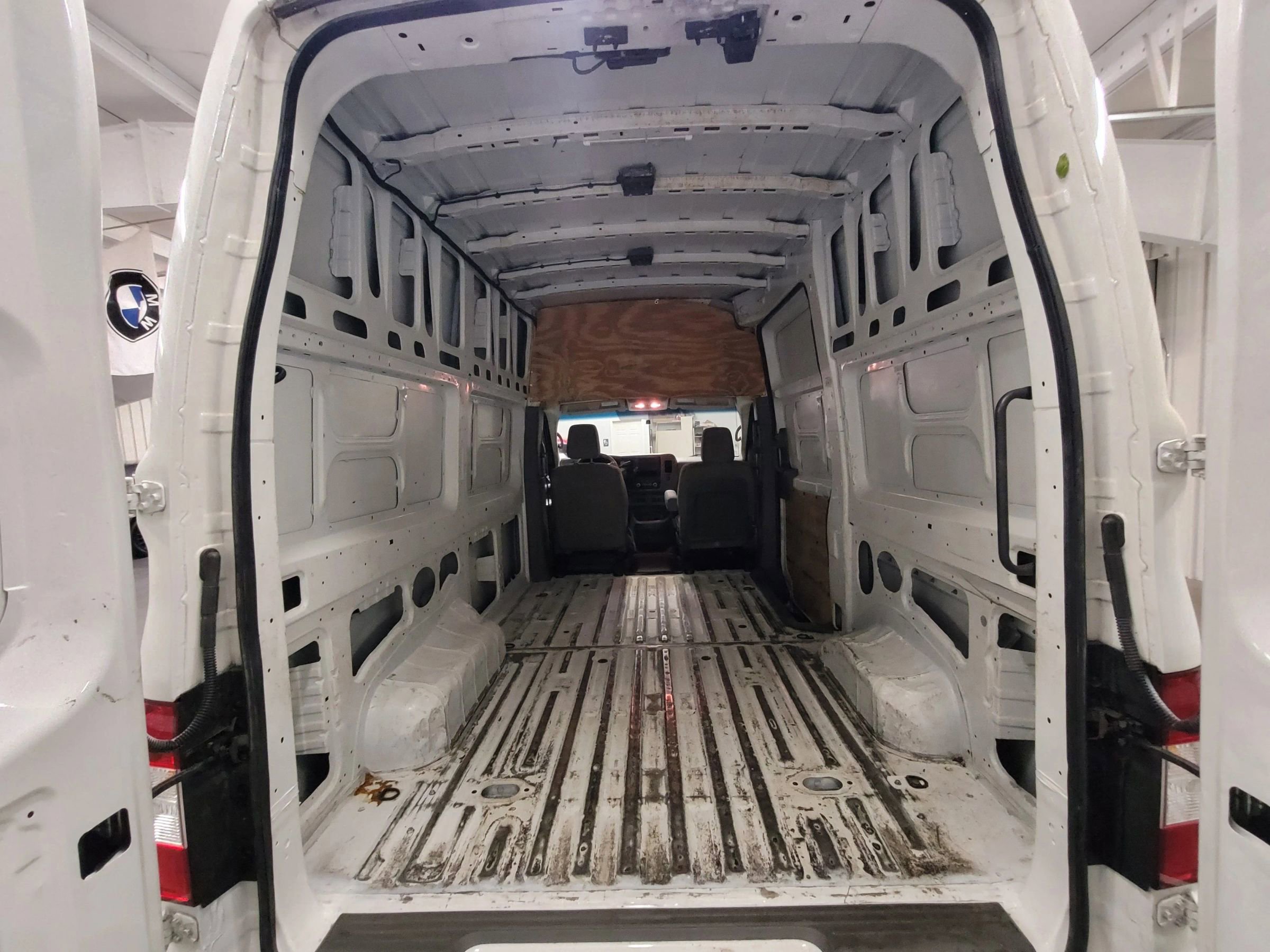 Used 2019 Nissan NV 2500 S image 31