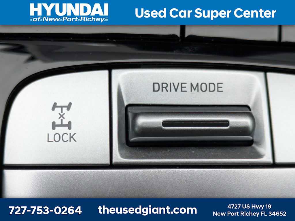 Certified 2024 Hyundai Tucson Limited AWD/4WD image 33