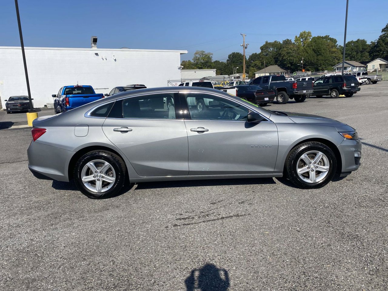 Used 2023 Chevrolet Malibu LS FWD image 9