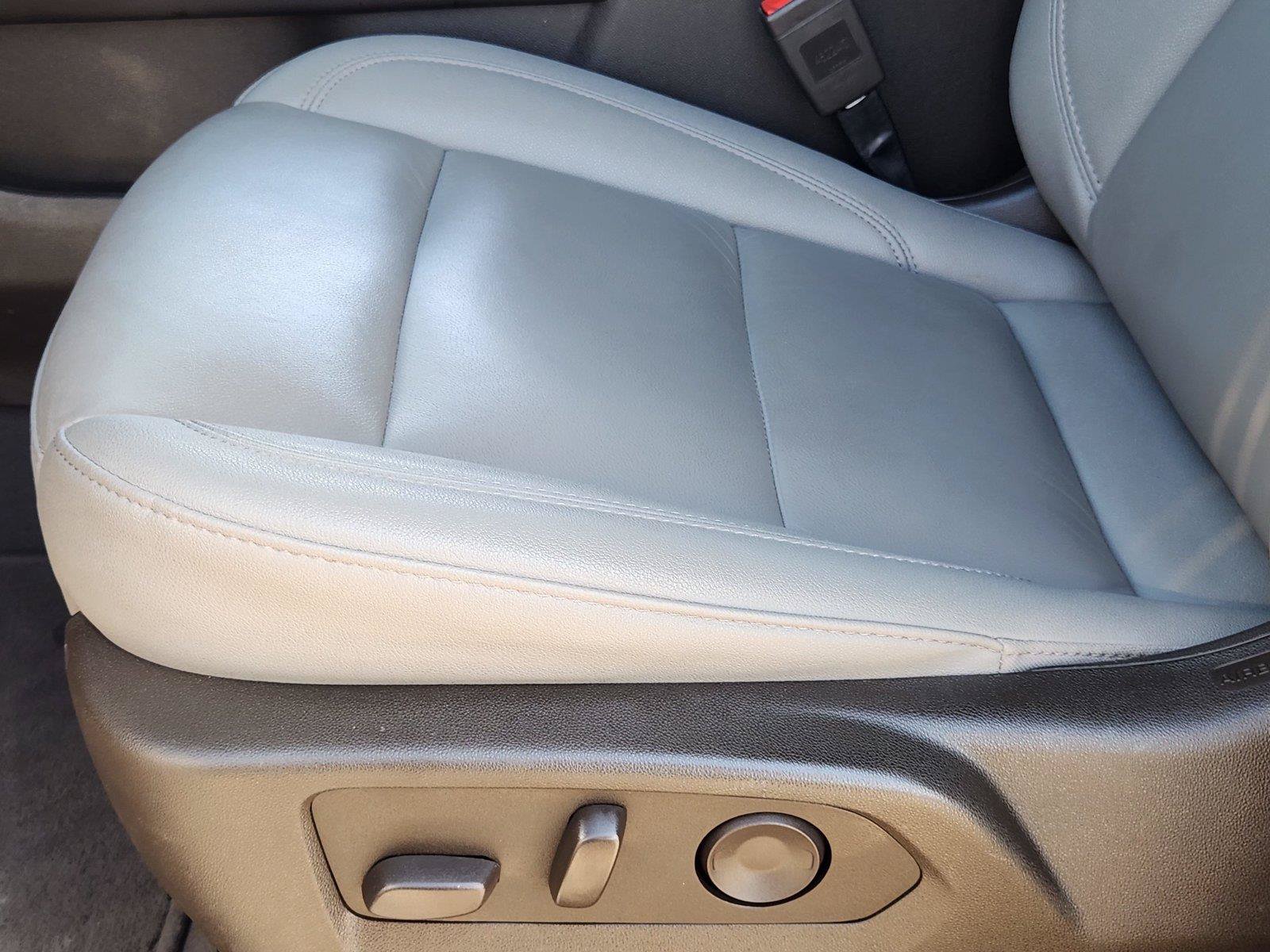 Used 2025 Chevrolet Tahoe LT RWD image 17