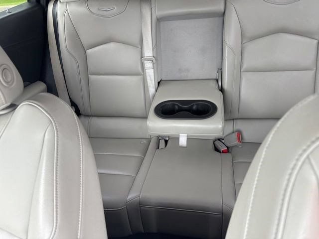 Used 2019 Cadillac XT4 Luxury w/ Cold Weather Package FWD image 29