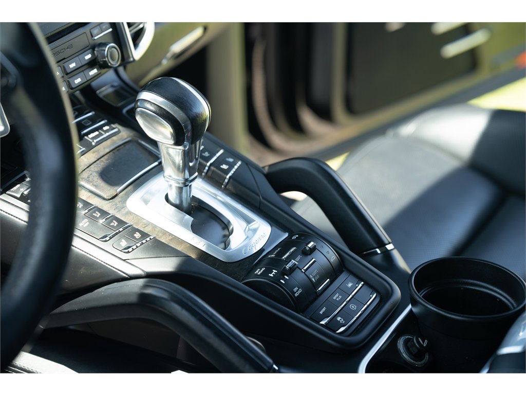 Used 2017 Porsche Cayenne image 15