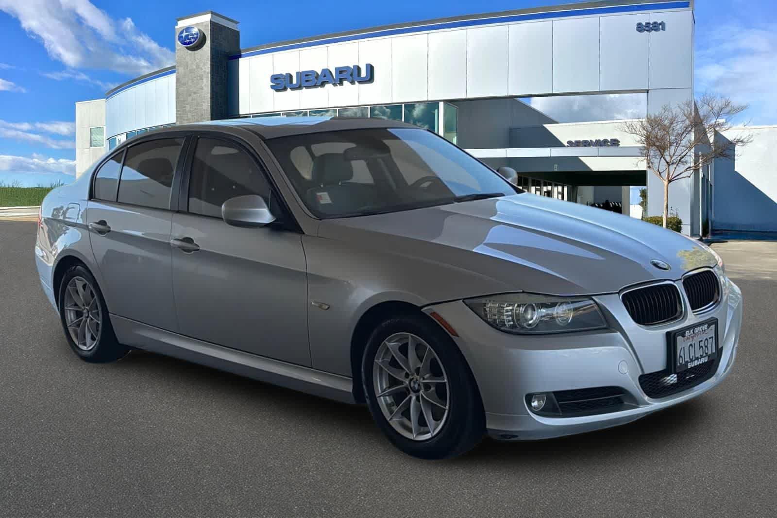 Used 2010 BMW 328i Sedan RWD image 5