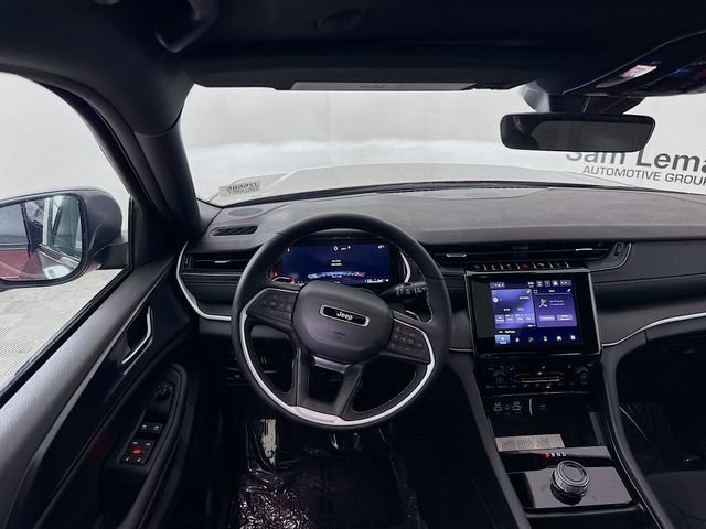 New 2025 Jeep Grand Cherokee Laredo w/ Luxury Tech Group I image 21