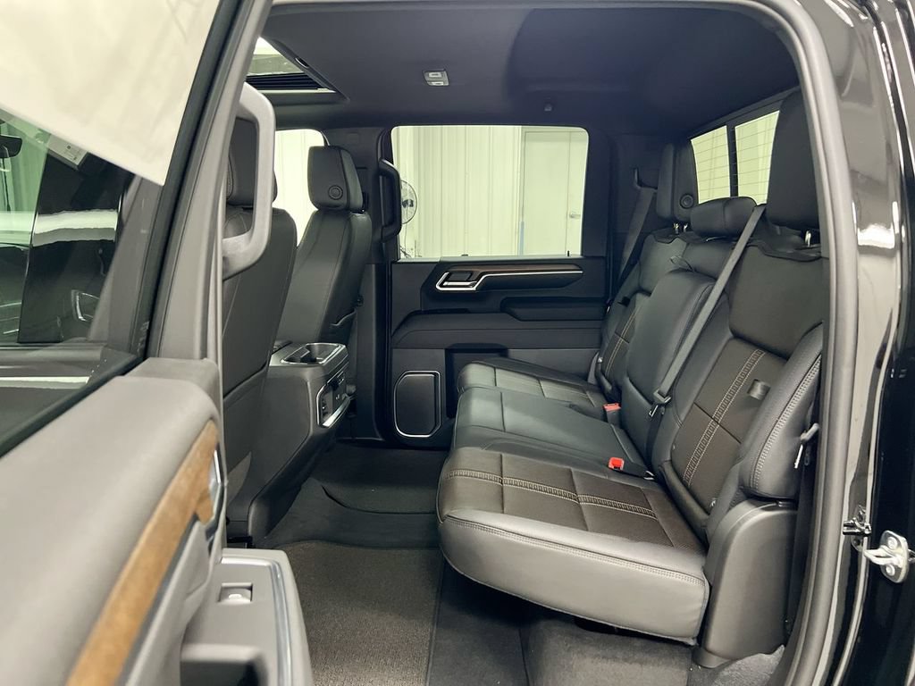 New 2026 Chevrolet Silverado 2500 High Country w/ High Country Premium Package AWD/4WD image 24