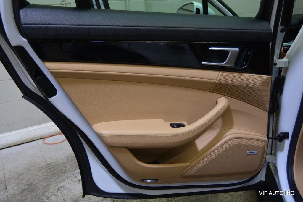 Used 2018 Porsche Panamera 4 AWD/4WD image 9