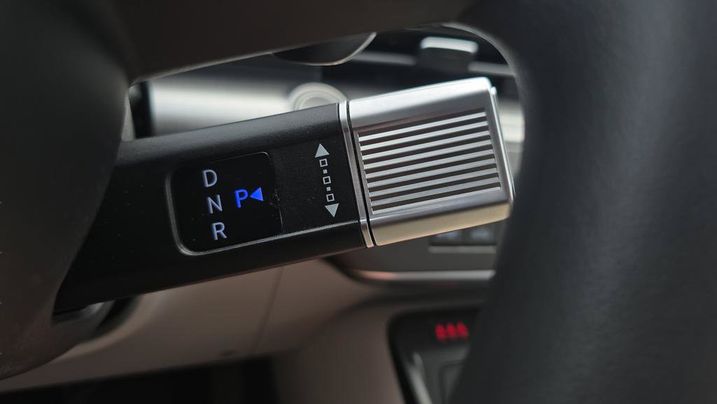 Certified 2024 Hyundai Kona SE FWD image 22