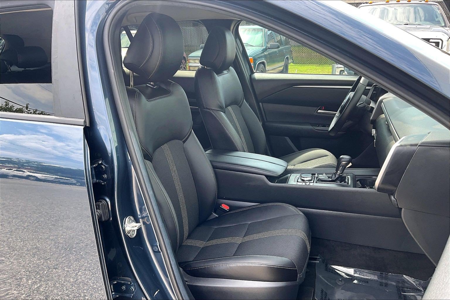 Used 2025 MAZDA CX-50 AWD 2.5 S w/ Preferred Package image 9