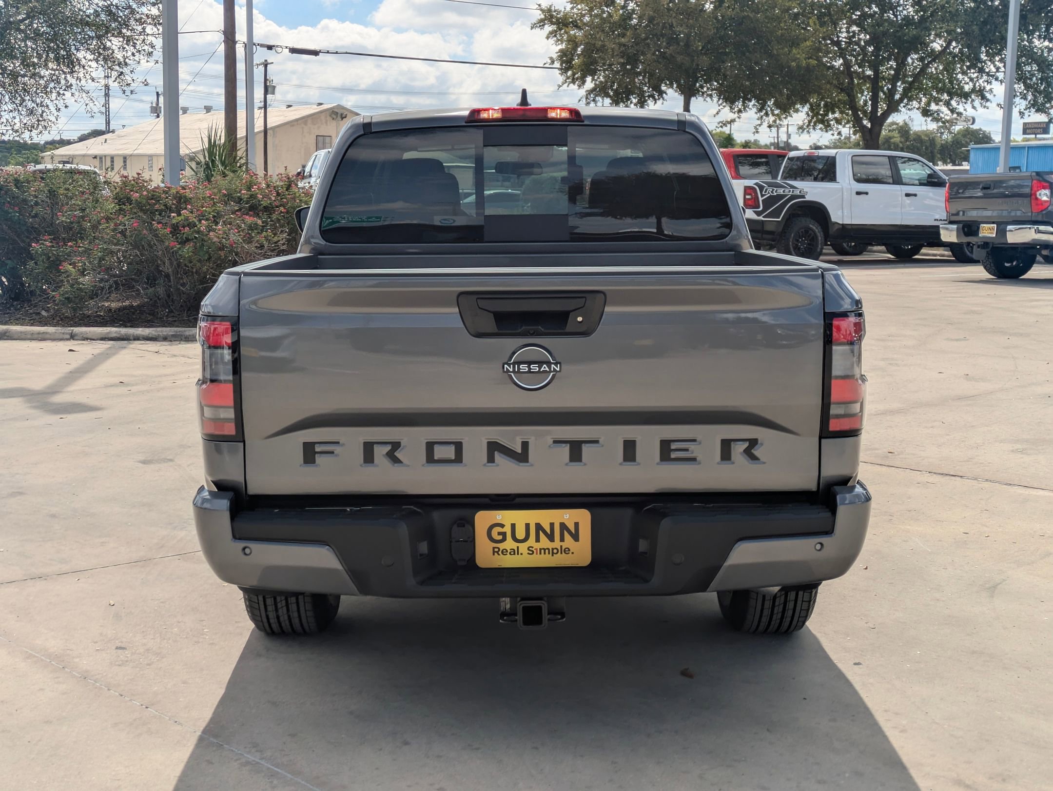 New 2026 Nissan Frontier SV image 4