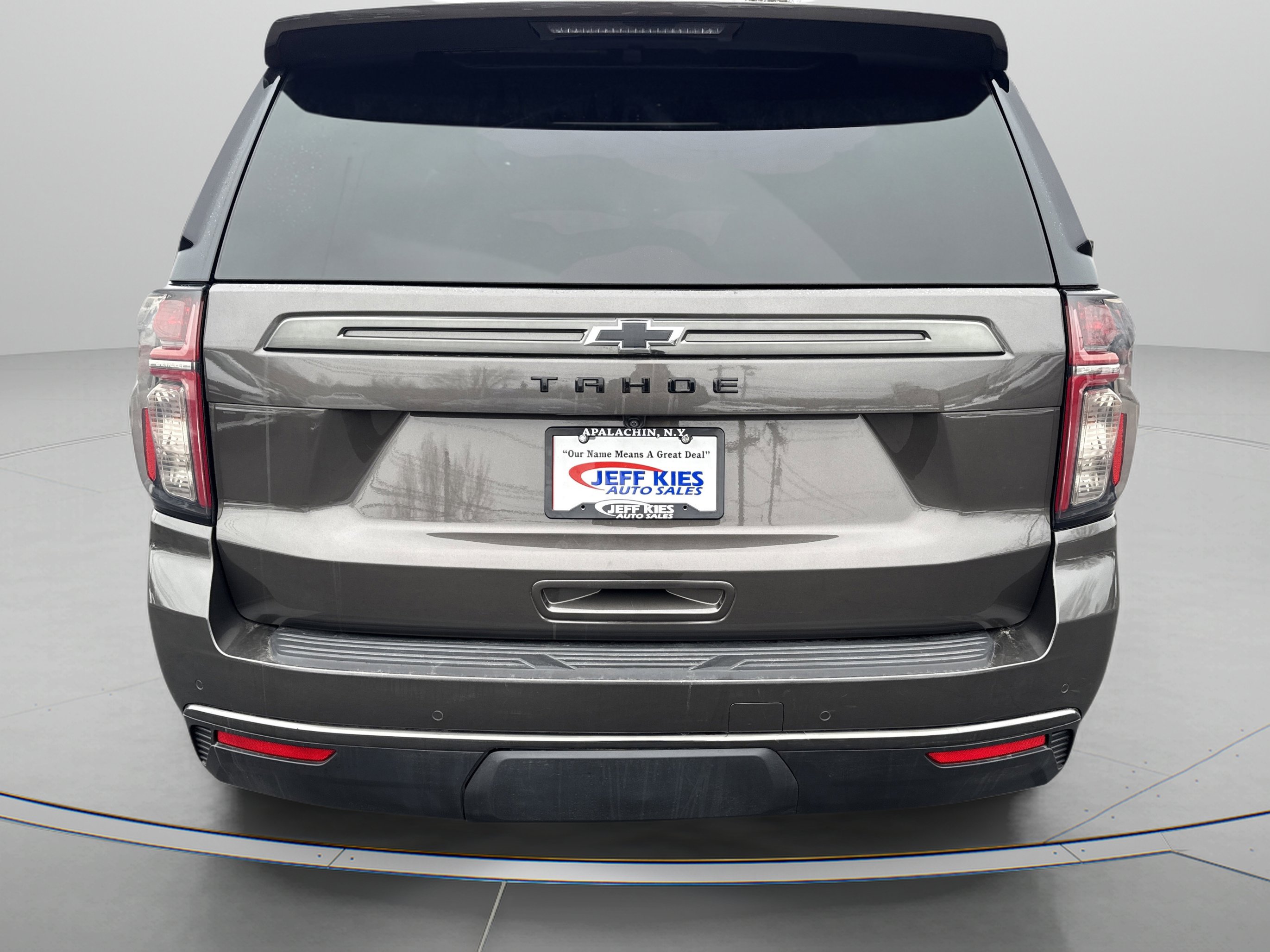 Used 2021 Chevrolet Tahoe Z71 w/ Z71 Off-Road Package image 6