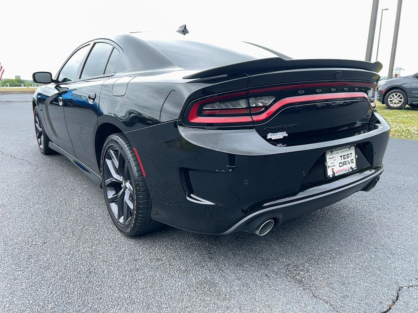 Used 2023 Dodge Charger R/T w/ Plus Group RWD image 7