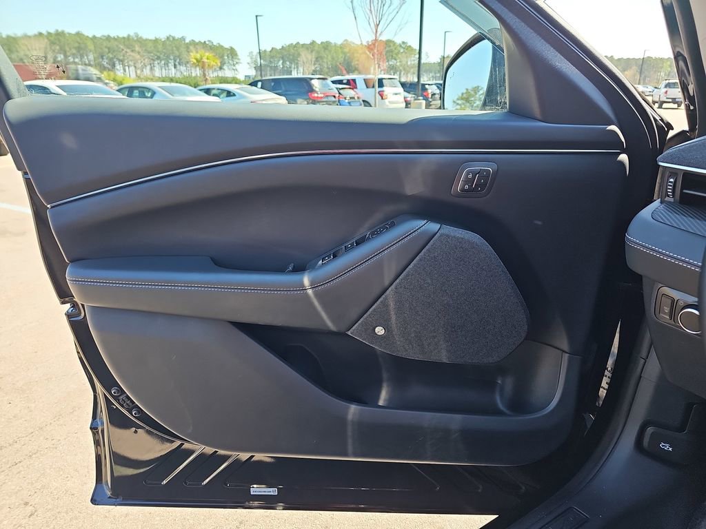 Used 2024 Ford Mustang Mach-E Premium image 30