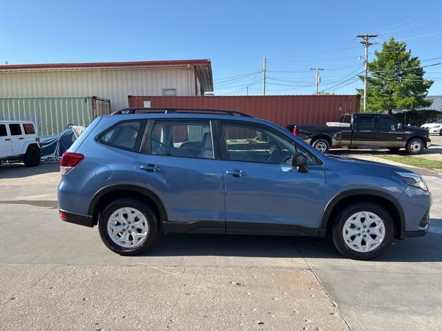 Used 2022 Subaru Forester AWD/4WD image 8