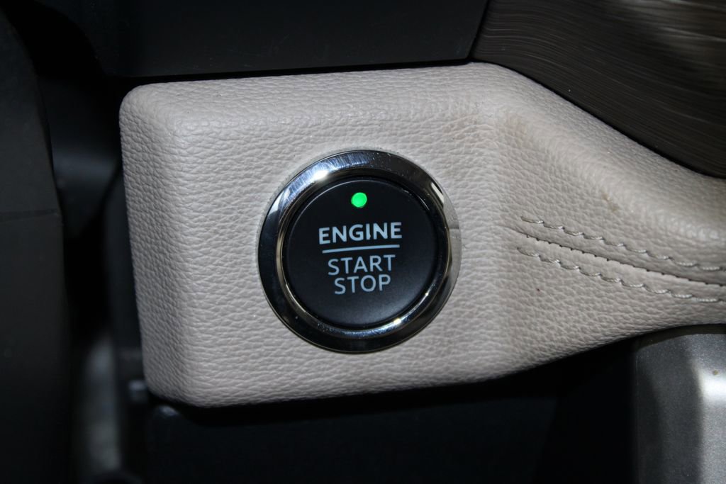 Used 2023 Ford Expedition Limited image 33