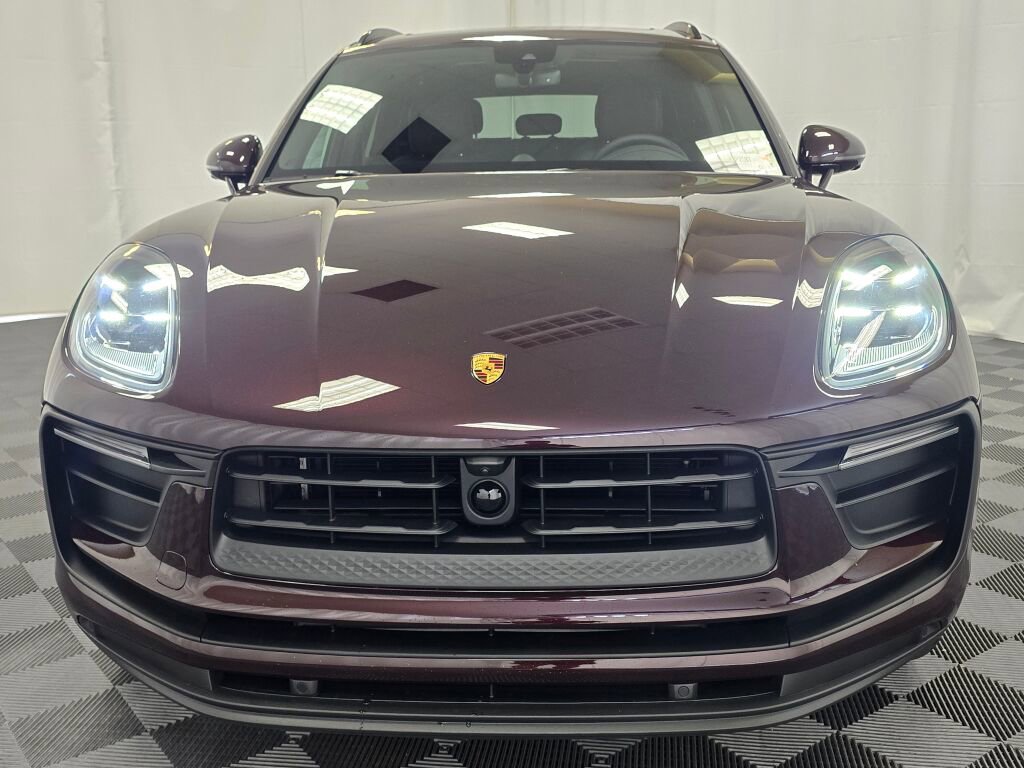 New 2025 Porsche Macan image 10