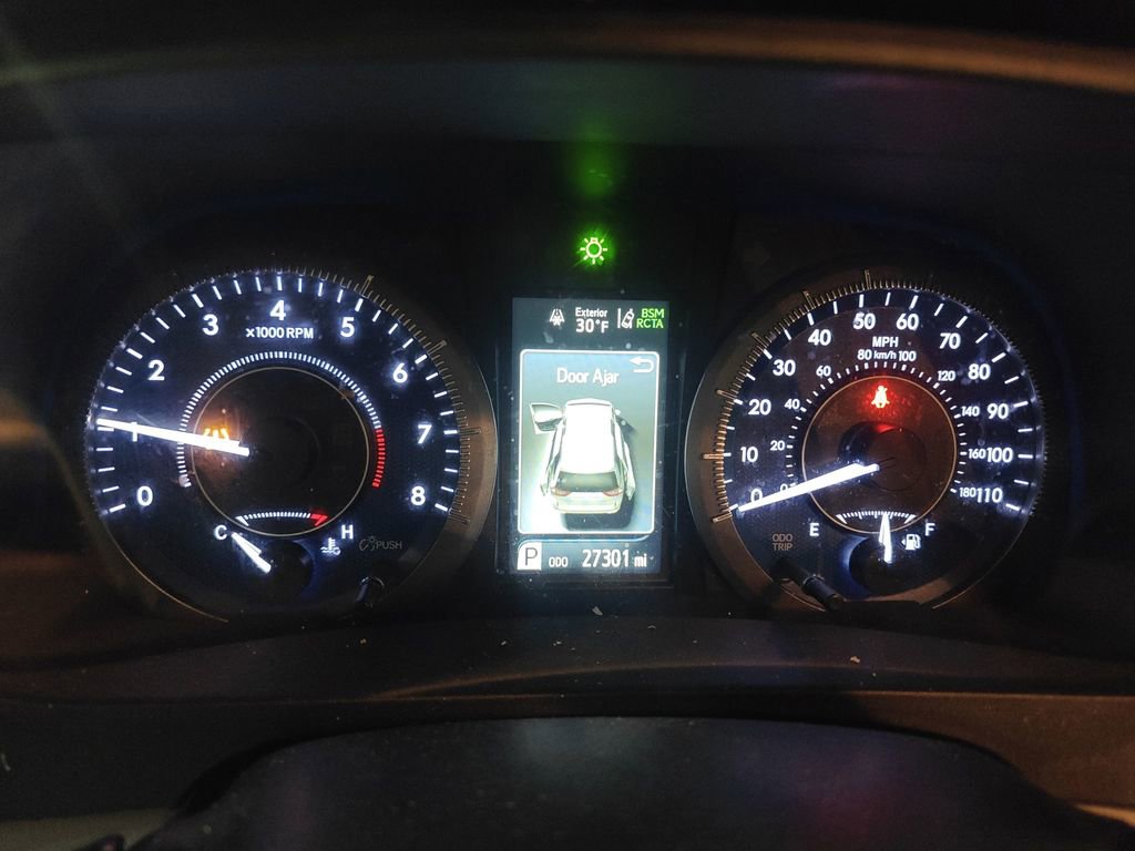 Used 2019 Toyota Sienna LE w/ LE Preferred Package image 9