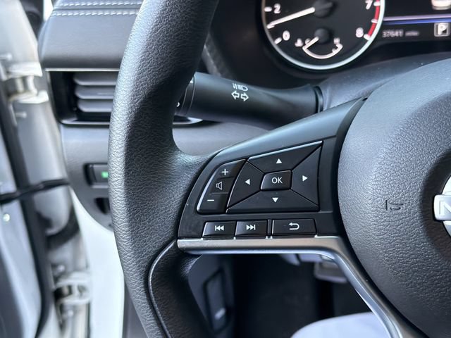 Used 2024 Nissan Sentra SV FWD image 25