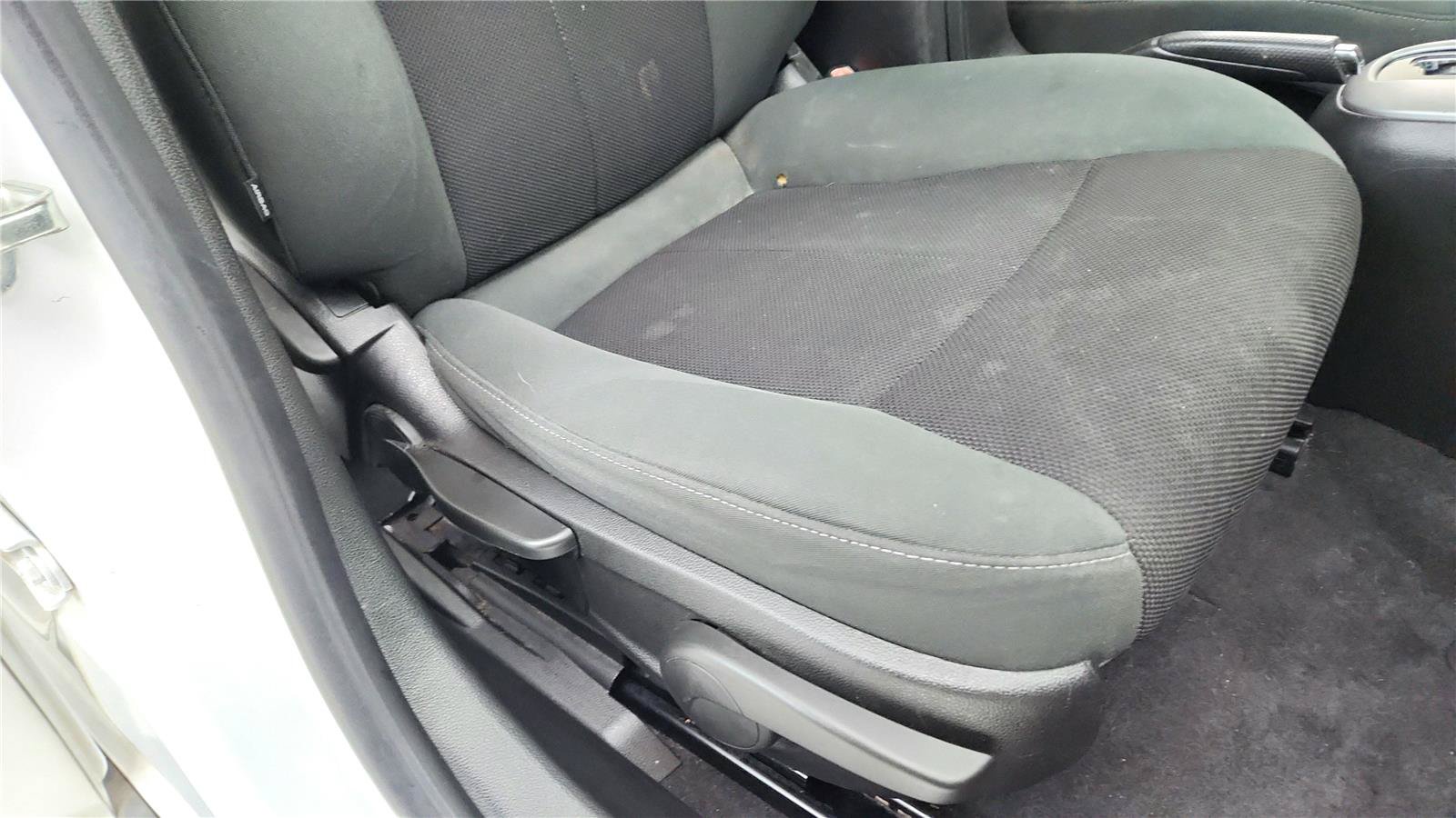 Used 2011 Chevrolet Cruze LT FWD image 24