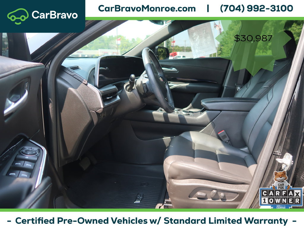 Certified 2024 Cadillac XT4 Luxury w/ Cold Weather Package FWD image 12
