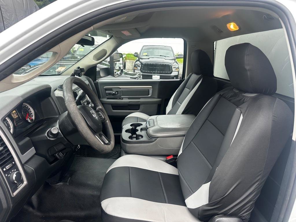 Used 2017 RAM 3500 2WD Regular Cab DRW image 12