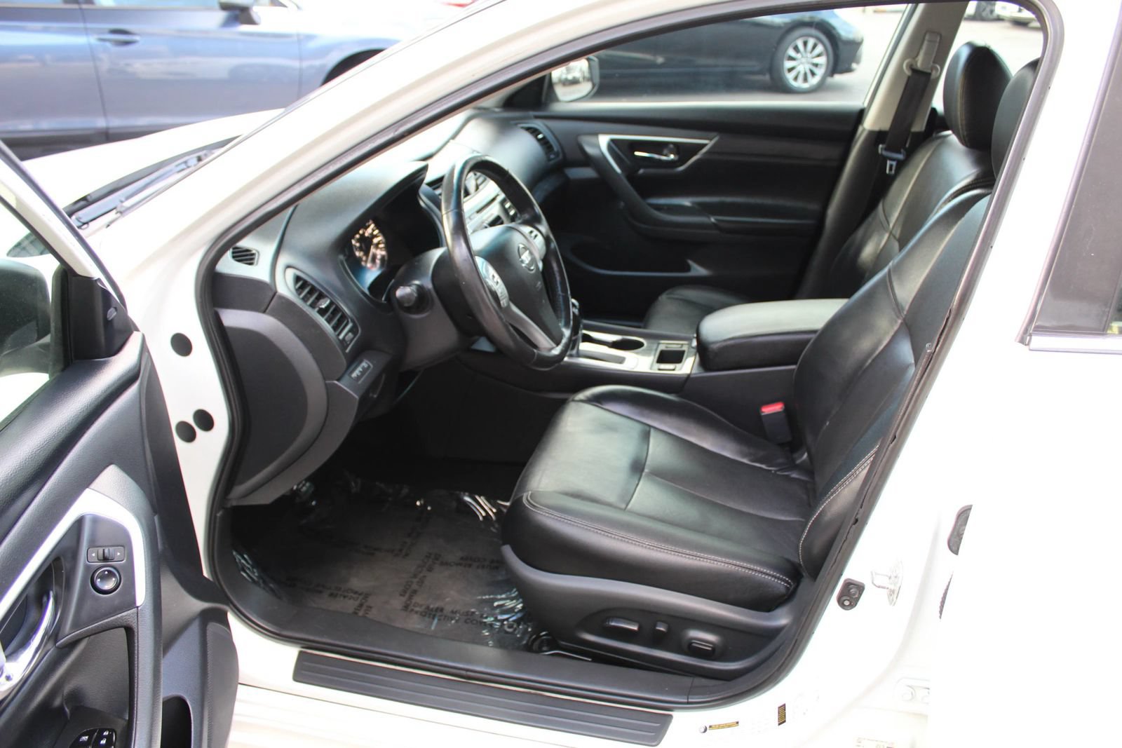 Used 2018 Nissan Altima 2.5 SL FWD image 9