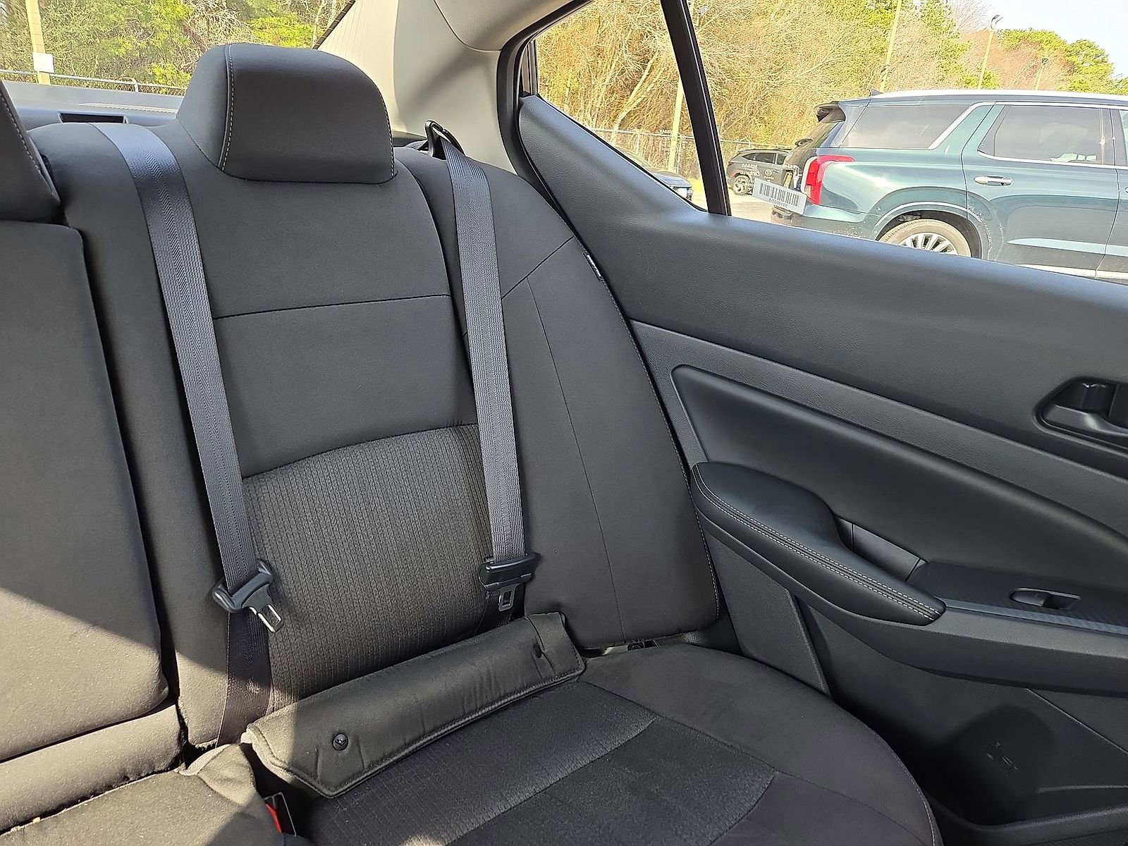 Used 2025 Nissan Altima 2.5 SV image 14